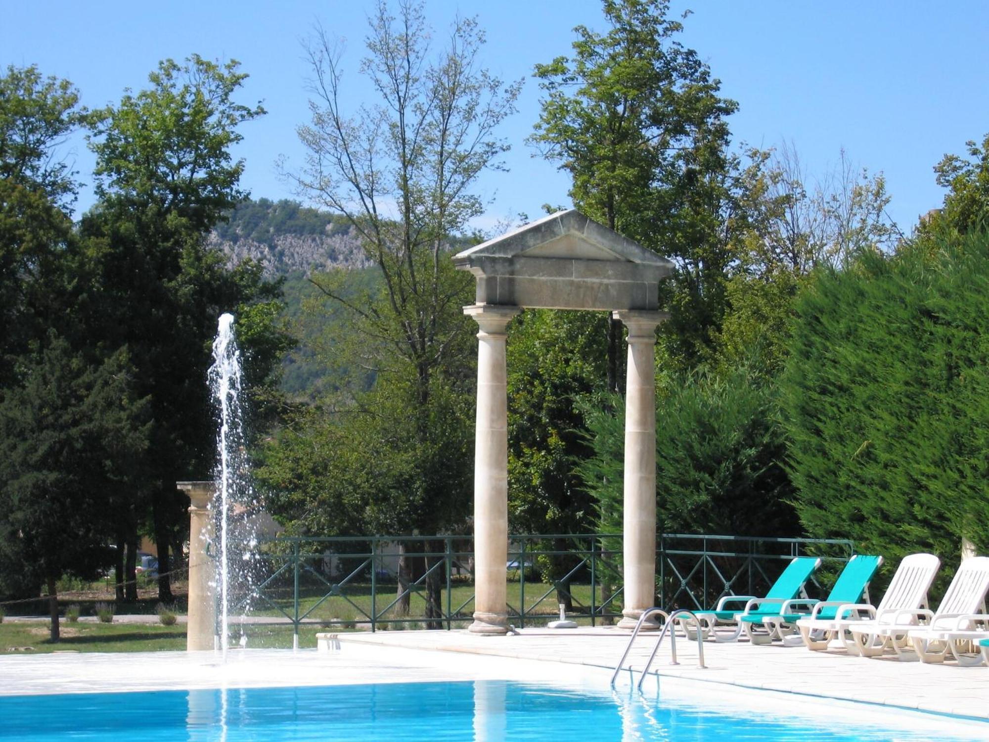 Cozy Apartment With Swimming Pool Terrace Garden Parking Montbrun-les-Bains Kültér fotó