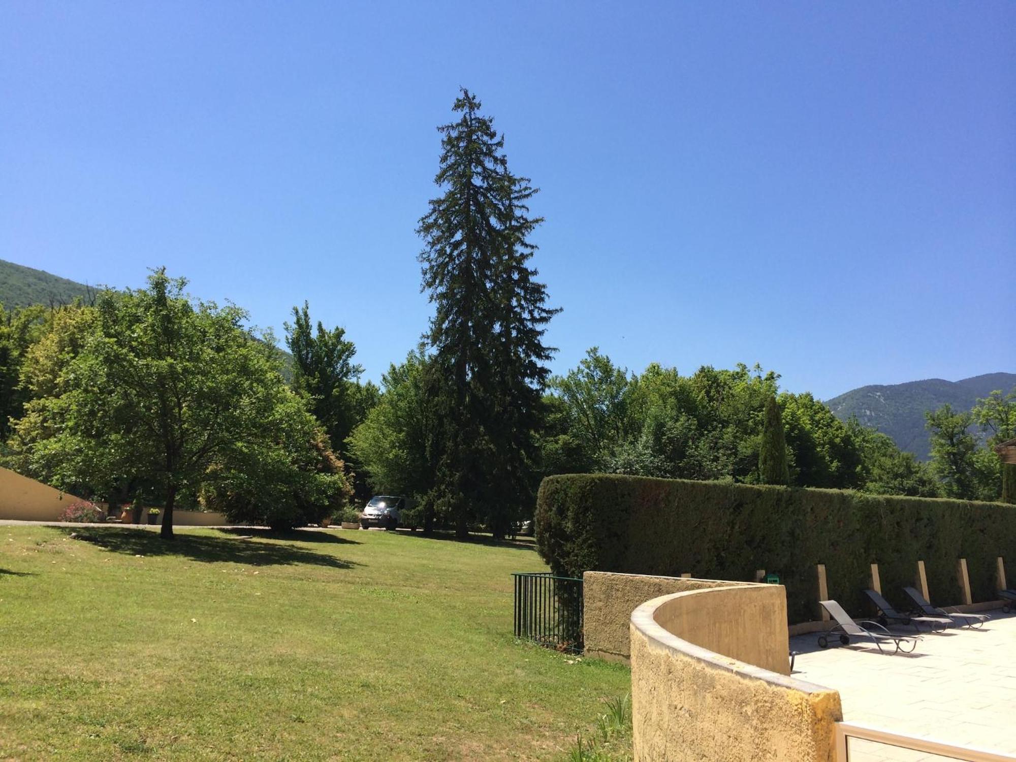 Cozy Apartment With Swimming Pool Terrace Garden Parking Montbrun-les-Bains Kültér fotó