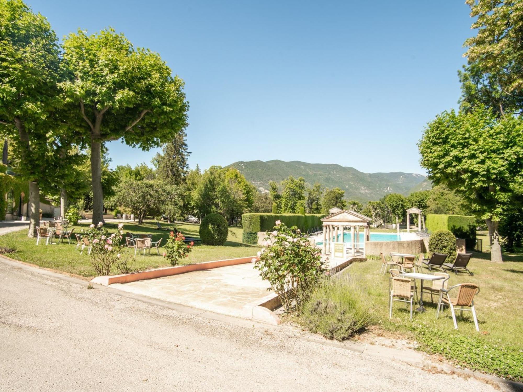 Cozy Apartment With Swimming Pool Terrace Garden Parking Montbrun-les-Bains Kültér fotó