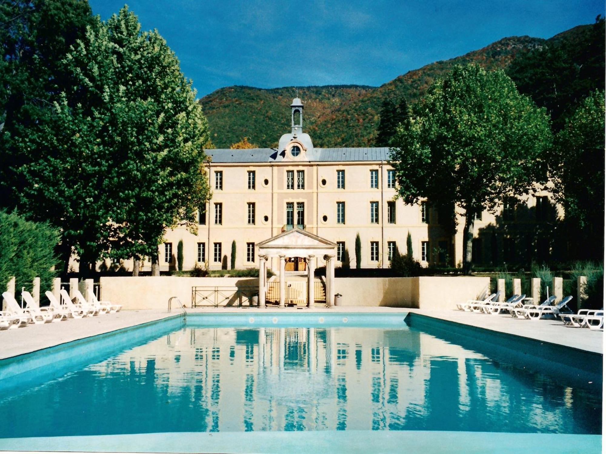 Cozy Apartment With Swimming Pool Terrace Garden Parking Montbrun-les-Bains Kültér fotó