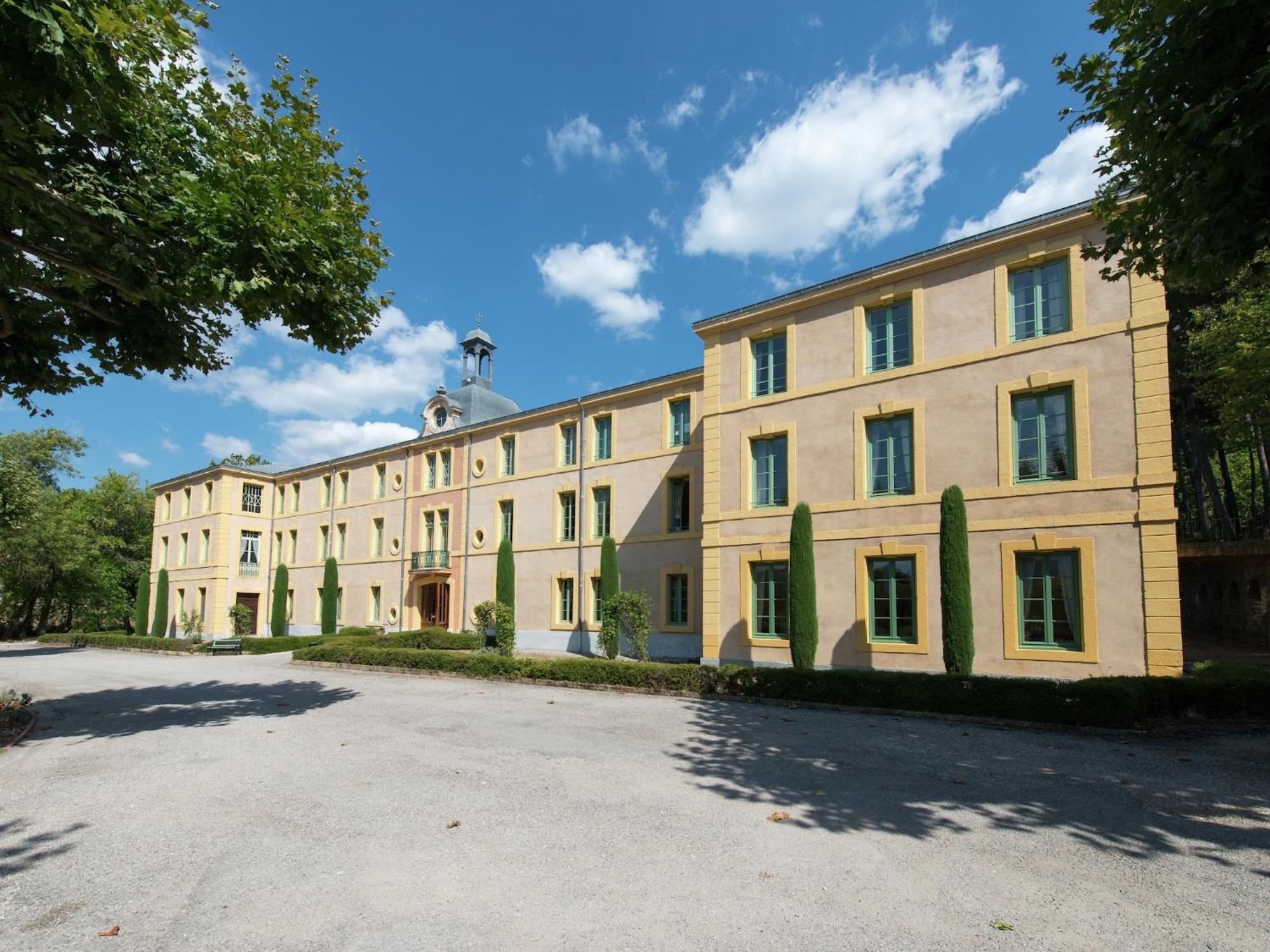 Cozy Apartment With Swimming Pool Terrace Garden Parking Montbrun-les-Bains Kültér fotó